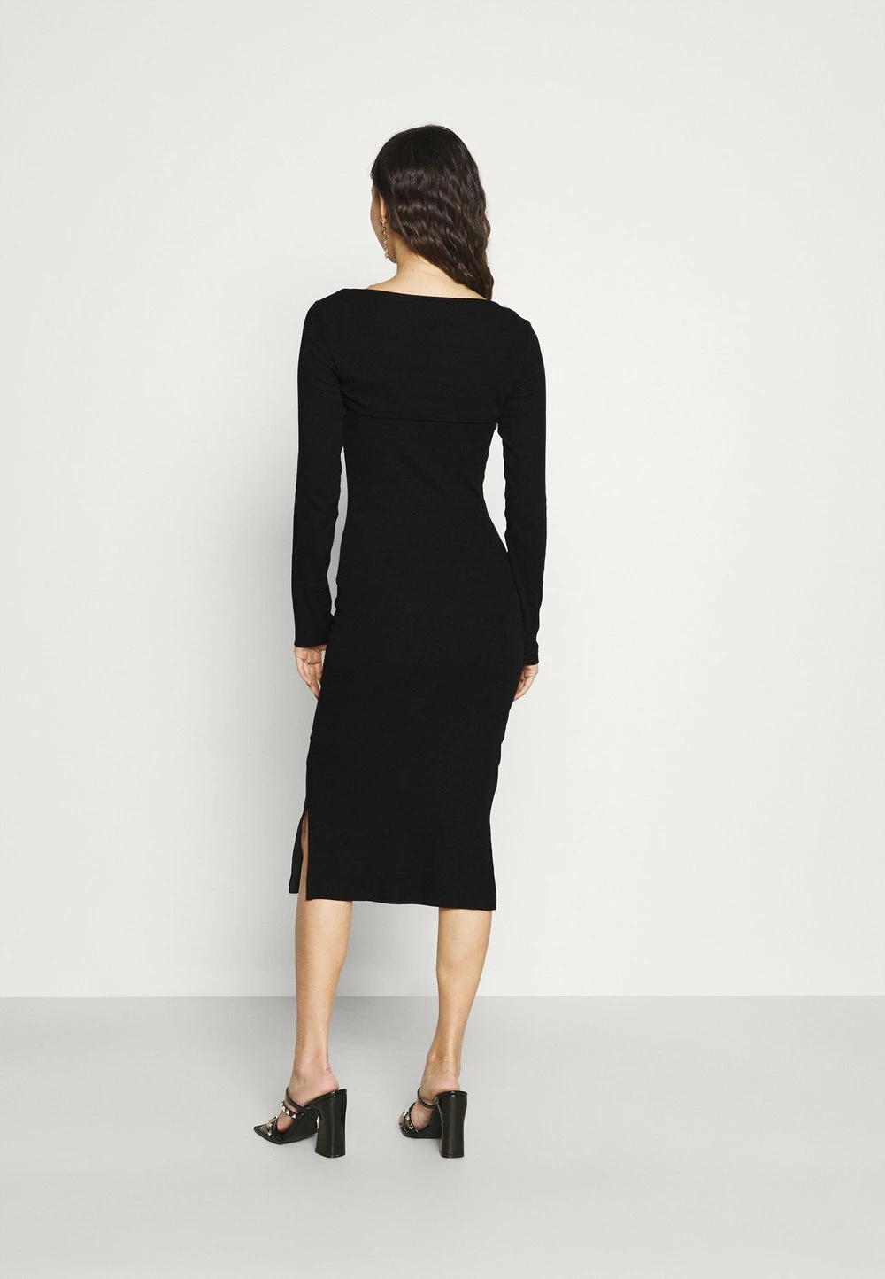 Even&Odd MINI DOYCON DRESS WITH DETEACHABLE LONG SLEEVES SET - Robe fourreau Prix Refroidis robes col rond femme 5 Even&Odd MINI DOYCON DRESS WITH DETEACHABLE LONG SLEEVES SET - Robe fourreau Prix Refroidis robes col rond femme – Image 3