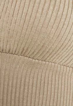 Prix Abordable Even&Odd Débardeur t-shirts et tops col en v profond femme 8 Prix Abordable Even&Odd Débardeur t-shirts et tops col en v profond femme -Even&Odd Soldes 2022 06d7816b8d2147e980a3239787d8066d