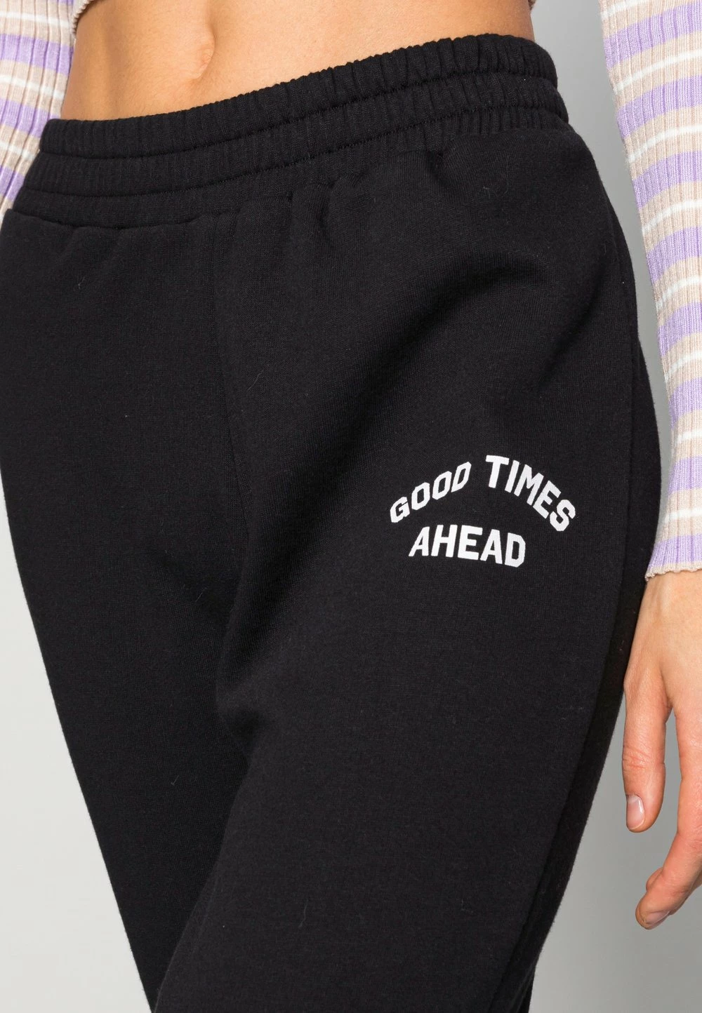 Even&Odd Plus Bas Prix De Vente Printed Loose Fit Joggers - Pantalon de survêtement pantalons haute femme 7 Even&Odd Plus Bas Prix De Vente Printed Loose Fit Joggers - Pantalon de survêtement pantalons haute femme – Image 5