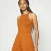 Even&Odd Prix Ourlé Halterneck sleeveless playsuit - Combinaison combinaisons et salopettes col rond femme -Even&Odd Soldes 2022 10087789762f4318a4282b24bec86108