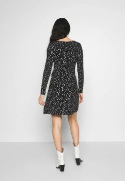 Even&Odd Prix Accessible FAKE WRAP DRESS - Robe en jersey robes cache-cœur femme 10 Even&Odd Prix Accessible FAKE WRAP DRESS - Robe en jersey robes cache-cœur femme -Even&Odd Soldes 2022 193d80b769944ce9ab8a1ecbbc47bc37