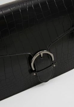 Even&Odd Produit de première qualité Sac bandoulière sacs fermoir aimanté femme 17 Even&Odd Produit de première qualité Sac bandoulière sacs fermoir aimanté femme -Even&Odd Soldes 2022 1aa290fec9e54a72a8ecd8461747c04c