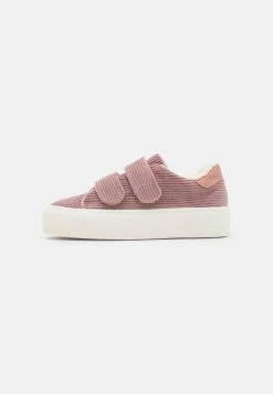 Prix Exclusifs Even&Odd WINTER SNEAKER - Baskets basses sneakers rond femme 10 Prix Exclusifs Even&Odd WINTER SNEAKER - Baskets basses sneakers rond femme -Even&Odd Soldes 2022 1b110bfee3584072a8a4928f01a2a36a 1