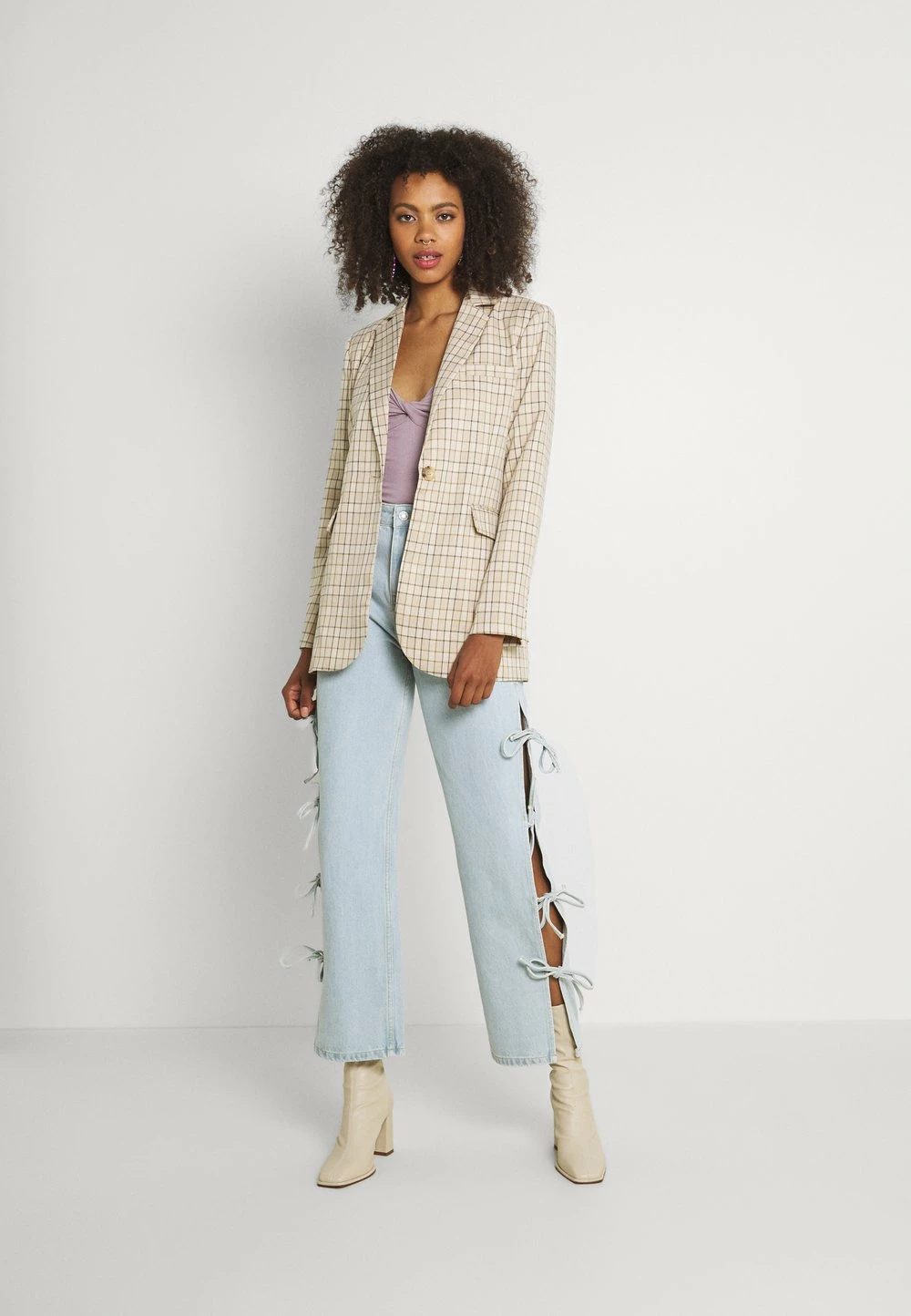 Even&Odd Débardeur Promos t-shirts et tops col en v profond femme 4 Even&Odd Débardeur Promos t-shirts et tops col en v profond femme – Image 2