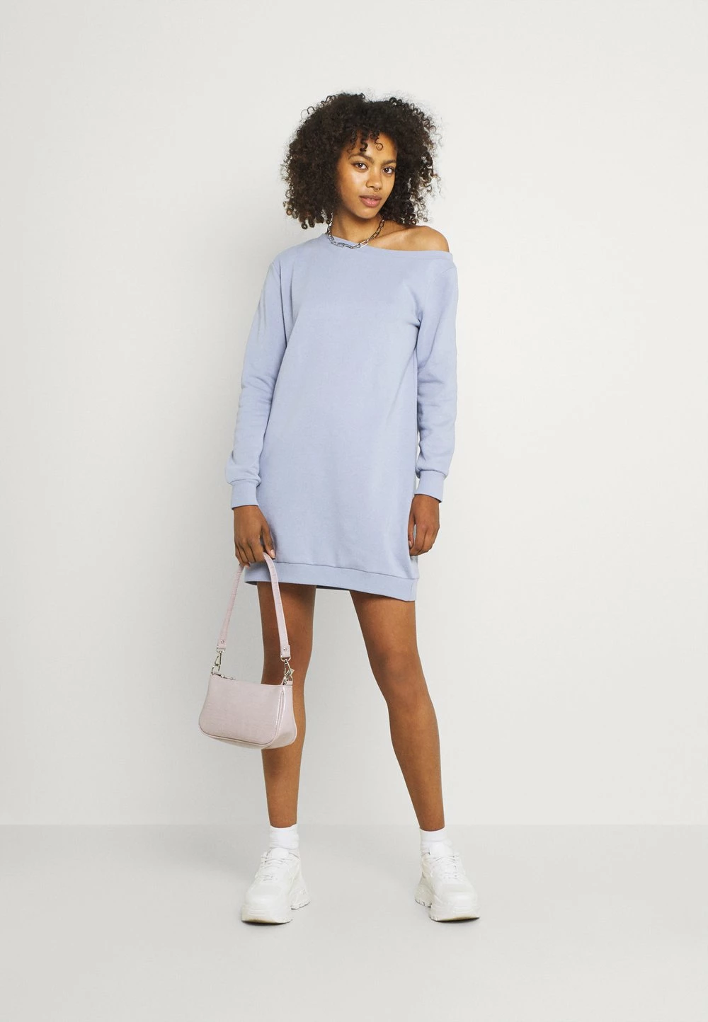 Even&Odd Prix Aimable SWEAT OFF SHOULDER MINI DRESS - Robe de jour robes couleur unie femme 4 Even&Odd Prix Aimable SWEAT OFF SHOULDER MINI DRESS - Robe de jour robes couleur unie femme – Image 2