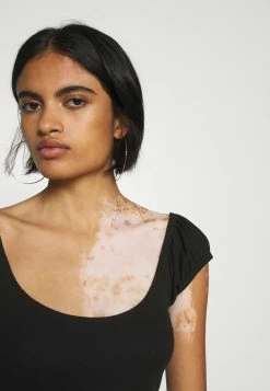 Rabais Even&Odd T-shirt imprimé t-shirts et tops encolure large ronde femme 12 Rabais Even&Odd T-shirt imprimé t-shirts et tops encolure large ronde femme -Even&Odd Soldes 2022 2b11e6d147584857945ebdda462b311d