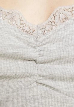 Even&Odd Prix Accessible 3 PACK - Débardeur t-shirts et tops col en v profond femme -Even&Odd Soldes 2022 34ab88859a604eed98489ce6756a5a45