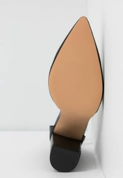 Even&Odd Prix Acceptable Escarpins à talons hauts pointu femme -Even&Odd Soldes 2022 365284ae2a4343bc8c17127bd9f2e55e