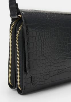 Even&Odd Pas Cher Sac bandoulière sacs compartiment pour téléphone portable femme 14 Even&Odd Pas Cher Sac bandoulière sacs compartiment pour téléphone portable femme -Even&Odd Soldes 2022 41f2dbbae71a457e963dc6b52f026a24