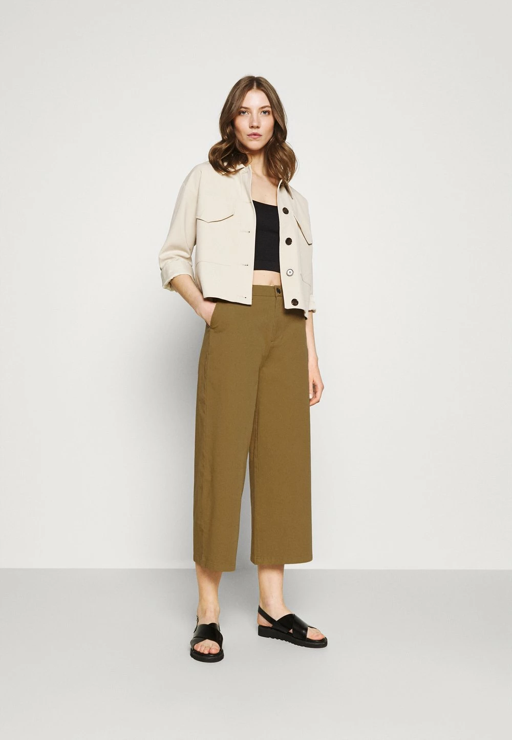 Authentique 100% Even&Odd Wide cropped leg Chino - Pantalon classique pantalons haute femme 4 Authentique 100% Even&Odd Wide cropped leg Chino - Pantalon classique pantalons haute femme – Image 2