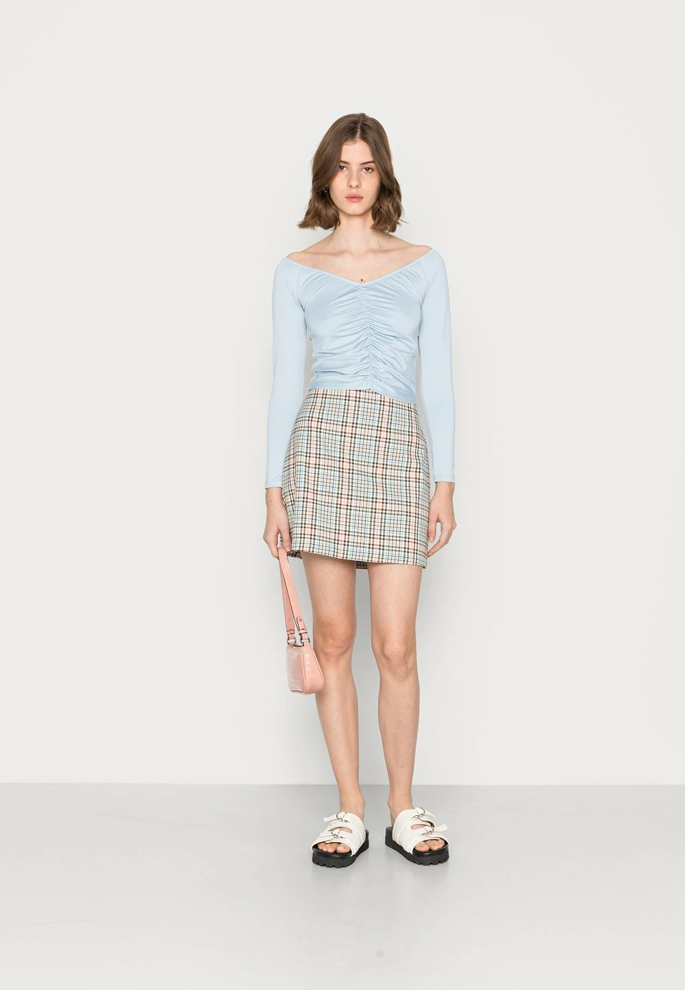 Rabais Even&Odd T-shirt à manches longues t-shirts et tops echancrure dos femme 4 Rabais Even&Odd T-shirt à manches longues t-shirts et tops echancrure dos femme – Image 2