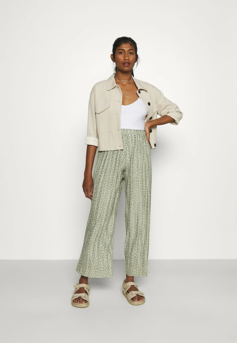 Assurance De l’Authenticité Even&Odd Débardeur t-shirts et tops col en v profond femme 4 Assurance De l’Authenticité Even&Odd Débardeur t-shirts et tops col en v profond femme – Image 2