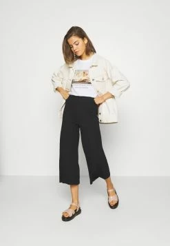 Prix Avantageux Even&Odd Wide Cropped Pants - Pantalon classique pantalons haute femme 10 Prix Avantageux Even&Odd Wide Cropped Pants - Pantalon classique pantalons haute femme -Even&Odd Soldes 2022 6090d45f190b400cbae76ec65648bc30