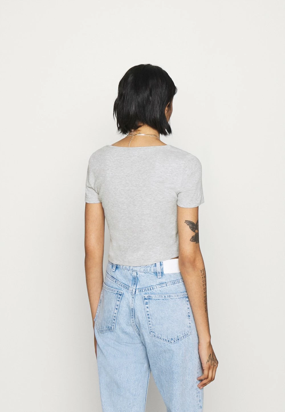 Excellente qualité Even&Odd 3 PACK - T-shirt basique t-shirts et tops col en v profond femme 5 Excellente qualité Even&Odd 3 PACK - T-shirt basique t-shirts et tops col en v profond femme – Image 3