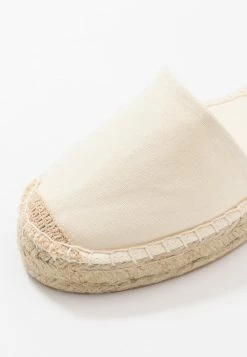 Even&Odd Espadrilles Prix Acceptable chaussures plates rond femme 13 Even&Odd Espadrilles Prix Acceptable chaussures plates rond femme -Even&Odd Soldes 2022 6c9f064941f8419e9d19b22216050aef