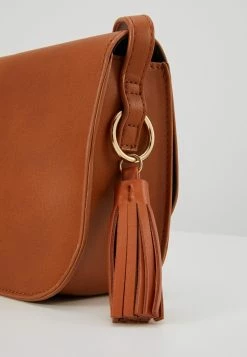 Even&Odd Prix Avantageux Sac bandoulière sacs fermoir aimanté femme 15 Even&Odd Prix Avantageux Sac bandoulière sacs fermoir aimanté femme -Even&Odd Soldes 2022 75926be8c75948ab82c0a244a685cac5