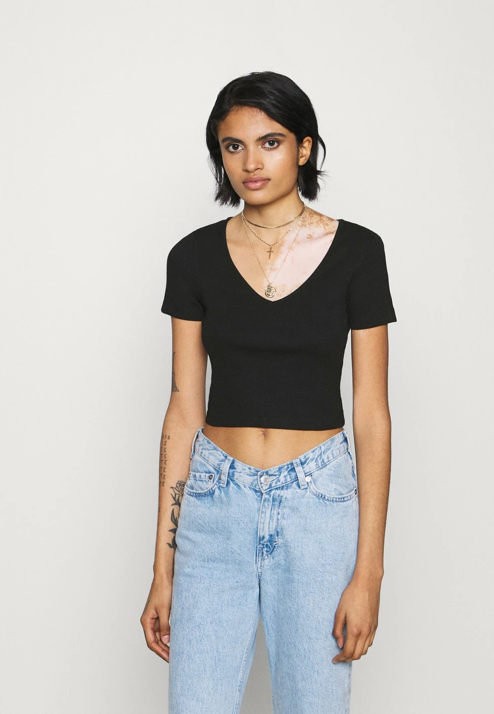 Excellente qualité Even&Odd 3 PACK - T-shirt basique t-shirts et tops col en v profond femme 7 Excellente qualité Even&Odd 3 PACK - T-shirt basique t-shirts et tops col en v profond femme – Image 5