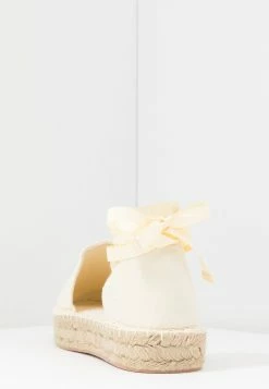 Even&Odd Espadrilles Prix Acceptable chaussures plates rond femme 16 Even&Odd Espadrilles Prix Acceptable chaussures plates rond femme -Even&Odd Soldes 2022 7a1d88e5659a463ba49e7f2d3da38838