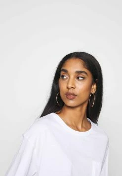 Even&Odd T-shirt basique Prix Acceptable t-shirts et tops col rond femme 12 Even&Odd T-shirt basique Prix Acceptable t-shirts et tops col rond femme -Even&Odd Soldes 2022 9243c6d5778643c4b613515dfcb32fc6