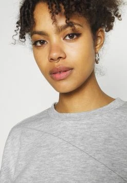 Even&Odd Réduction WRAP FRONT - Sweatshirt pulls et gilets col rond femme -Even&Odd Soldes 2022 9b0a8b0ae9f4434782447e5ecad4a723