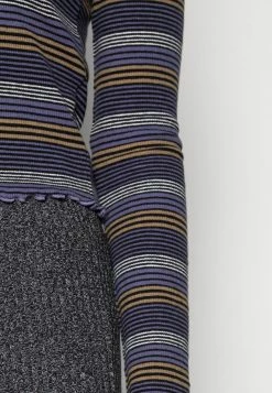 Even&Odd CROPPED CREWNECK LONG SLEEVE - T-shirt à manches longues Haute Qualité t-shirts et tops col rond femme 12 Even&Odd CROPPED CREWNECK LONG SLEEVE - T-shirt à manches longues Haute Qualité t-shirts et tops col rond femme -Even&Odd Soldes 2022 9baabea4e7f24260bee068b7bdbdb293