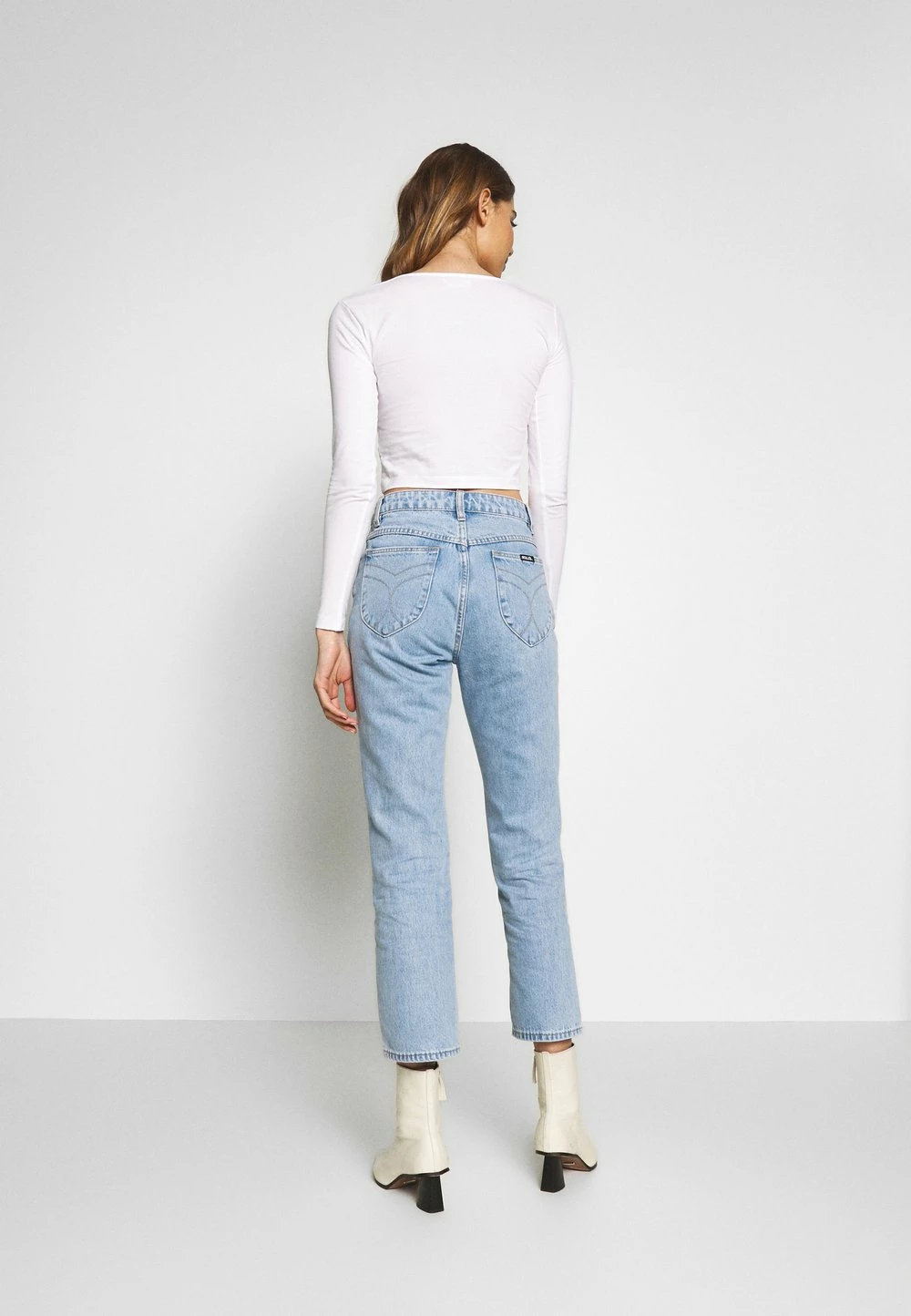 Prix Usine Even&Odd 2 PACK - T-shirt à manches longues t-shirts et tops col en v profond femme 5 Prix Usine Even&Odd 2 PACK - T-shirt à manches longues t-shirts et tops col en v profond femme – Image 3