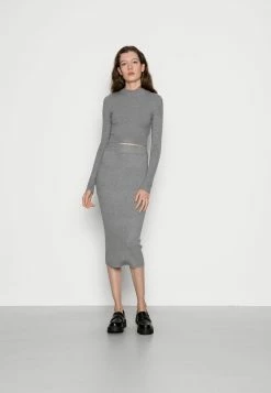 Even&Odd Prix d’Amis PERKIN CROPPED SKIRT SET - Pullover jupes col officier femme