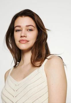 Even&Odd Bon Rapport Coût-Efficacité Débardeur t-shirts et tops col en v profond femme -Even&Odd Soldes 2022 adc0bf4367f94da9bab58e33c293c867