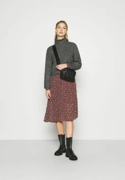 Première Qualité Even&Odd CROPPED BOXY ROLL NECK - Pullover pulls et gilets col roulé femme -Even&Odd Soldes 2022 ae84cec45cd1432ab5a228299edebe12
