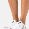 Even&Odd DISNEY - Baskets basses En promotion sneakers rond femme