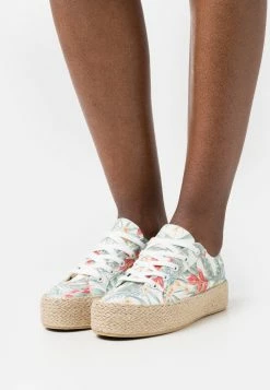 Even&Odd Prix Cassé Chaussures à lacets chaussures plates rond femme