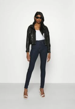 Even&Odd T-shirt imprimé Soldes En Ligne t-shirts et tops col carré femme 9 Even&Odd T-shirt imprimé Soldes En Ligne t-shirts et tops col carré femme -Even&Odd Soldes 2022 b6fa23a455f6411490f96ca1c4c7d3bd