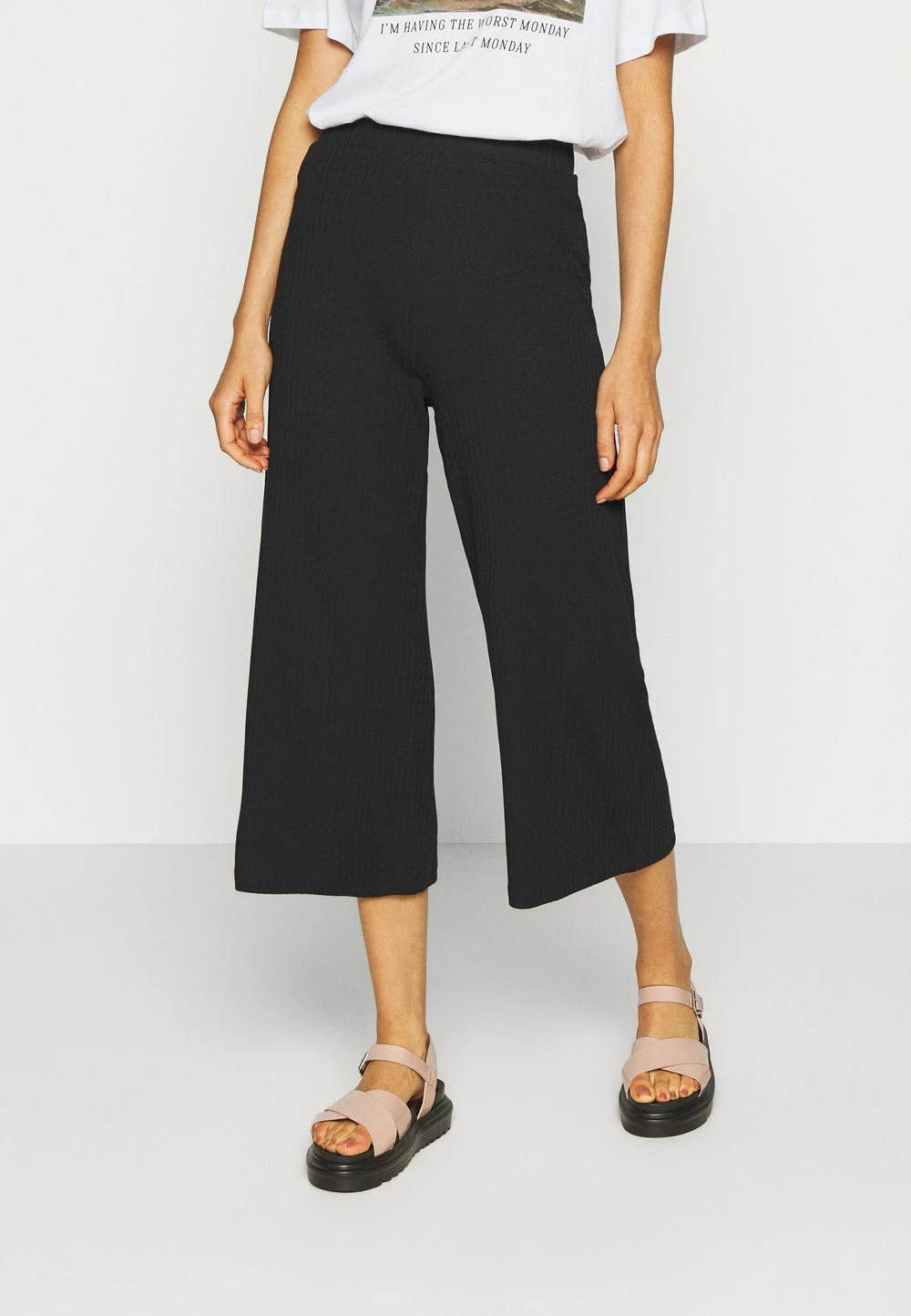Prix Avantageux Even&Odd Wide Cropped Pants - Pantalon classique pantalons haute femme 3 Prix Avantageux Even&Odd Wide Cropped Pants - Pantalon classique pantalons haute femme