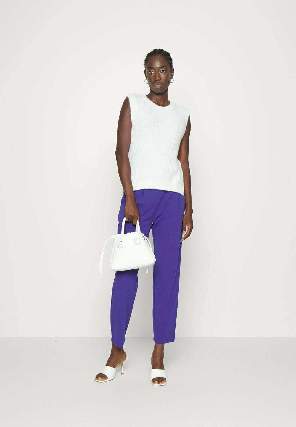 Even&Odd Paperbag Waist Tapered Trousers - Pantalon classique Prix Imbattable pantalons haute femme 4 Even&Odd Paperbag Waist Tapered Trousers - Pantalon classique Prix Imbattable pantalons haute femme â Image 2