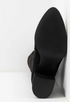 Prix Avantageux Even&Odd Cuissardes bottes pointu femme -Even&Odd Soldes 2022 bb9d9992a2994f2a94a081841a86127c