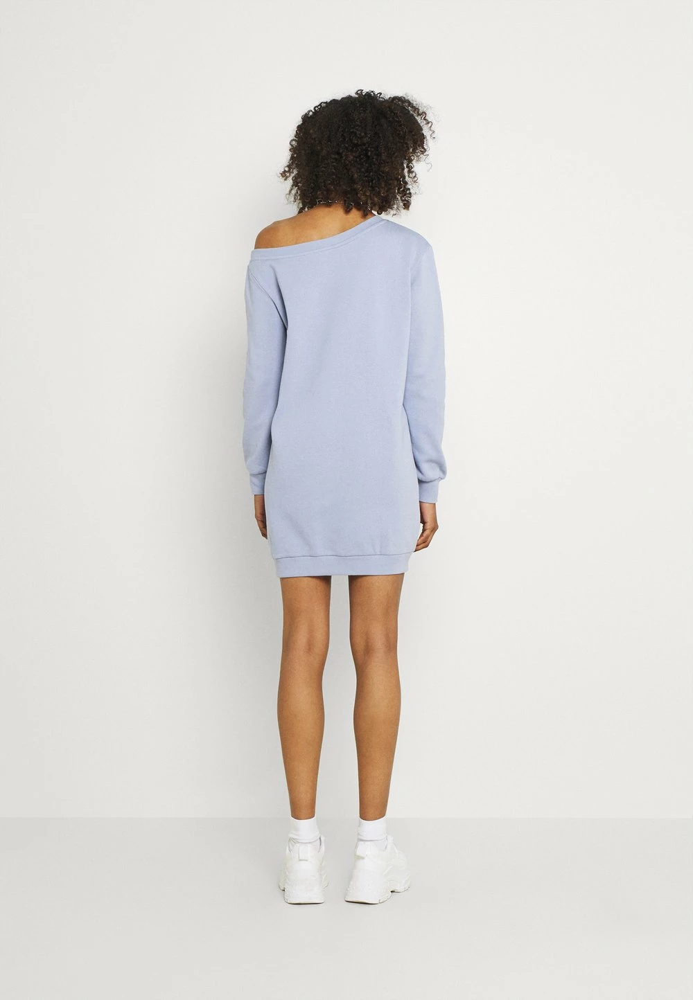 Even&Odd Prix Aimable SWEAT OFF SHOULDER MINI DRESS - Robe de jour robes couleur unie femme 5 Even&Odd Prix Aimable SWEAT OFF SHOULDER MINI DRESS - Robe de jour robes couleur unie femme – Image 3
