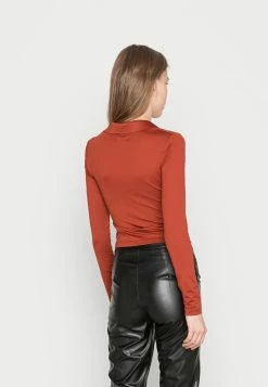 Even&Odd T-shirt à manches longues En Remise t-shirts et tops col en v femme 9 Even&Odd T-shirt à manches longues En Remise t-shirts et tops col en v femme -Even&Odd Soldes 2022 cacce8537d3448679e11b570d8a4149b