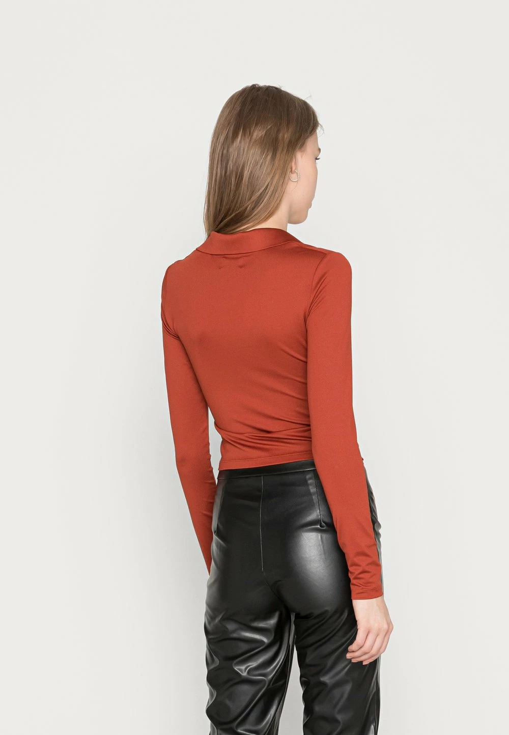 Even&Odd T-shirt à manches longues En Remise t-shirts et tops col en v femme 5 Even&Odd T-shirt à manches longues En Remise t-shirts et tops col en v femme – Image 3