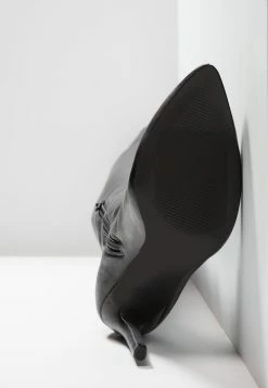 Even&Odd Prix Sacrifiés Bottes à talons hauts pointu femme -Even&Odd Soldes 2022 d01dfb6f2dd140b38b3e718bf8dc4b4a