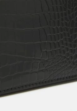 Even&Odd Pochette Un Tarif Préférentiel sacs fermoir aimanté femme 9 Even&Odd Pochette Un Tarif Préférentiel sacs fermoir aimanté femme -Even&Odd Soldes 2022 d4f27a65783e41c095111ed48bb42dc2