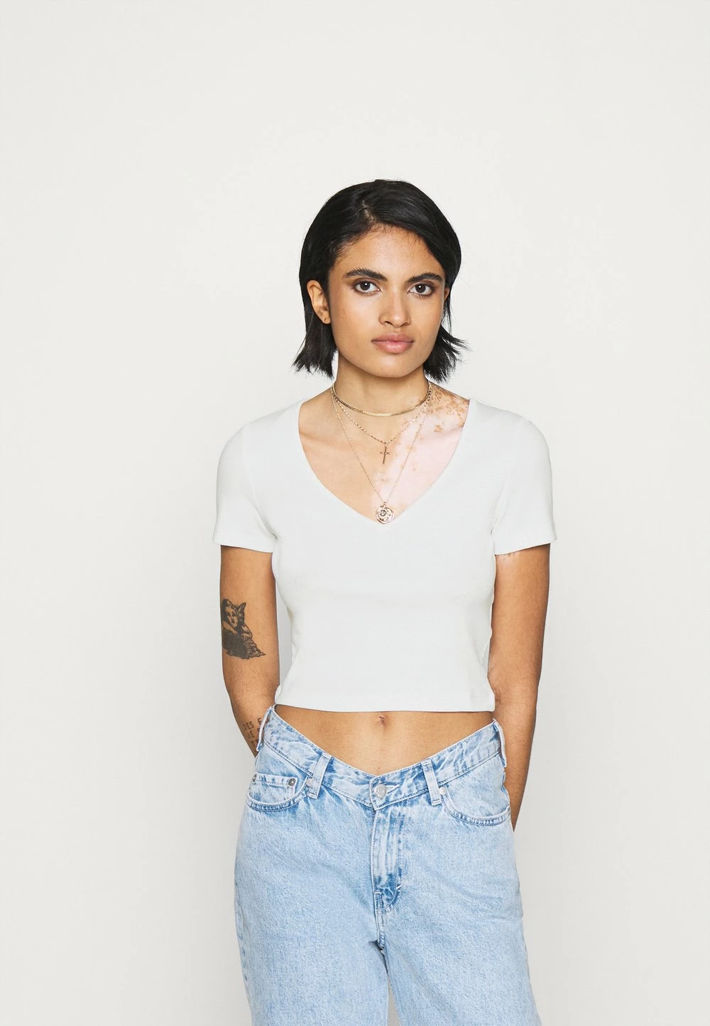 Excellente qualité Even&Odd 3 PACK - T-shirt basique t-shirts et tops col en v profond femme 8 Excellente qualité Even&Odd 3 PACK - T-shirt basique t-shirts et tops col en v profond femme – Image 6