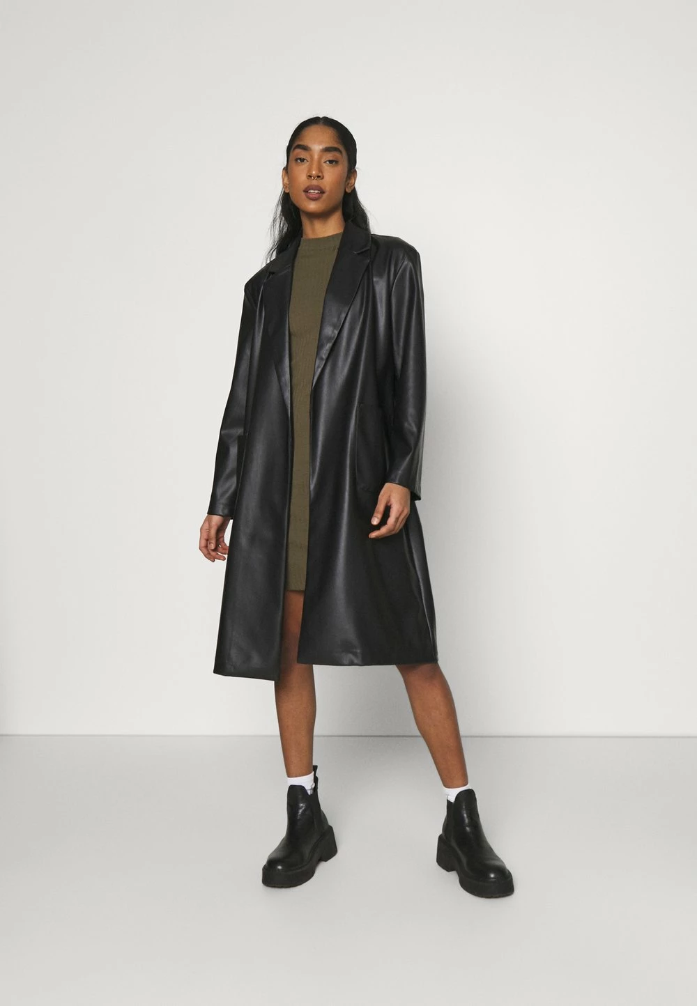 Promos Even&Odd Robe fourreau robes col officier femme 4 Promos Even&Odd Robe fourreau robes col officier femme – Image 2