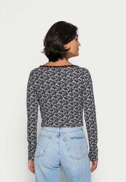 Even&Odd T-shirt à manches longues Prix Cassé t-shirts et tops encolure large ronde femme 9 Even&Odd T-shirt à manches longues Prix Cassé t-shirts et tops encolure large ronde femme -Even&Odd Soldes 2022 dd117823cfbd4826926a28ef0942b402