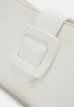 Prix Équitable Even&Odd Sac à main sacs fermoir aimanté femme -Even&Odd Soldes 2022 e4a4614a7ffb4c89a8001579bd2e0b89