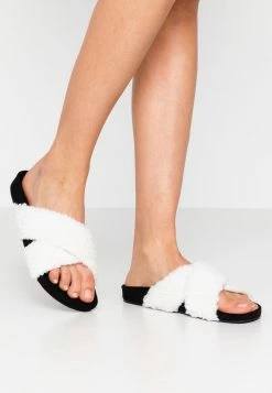 Prix Jamais Vus Even&Odd Chaussons ouvert femme