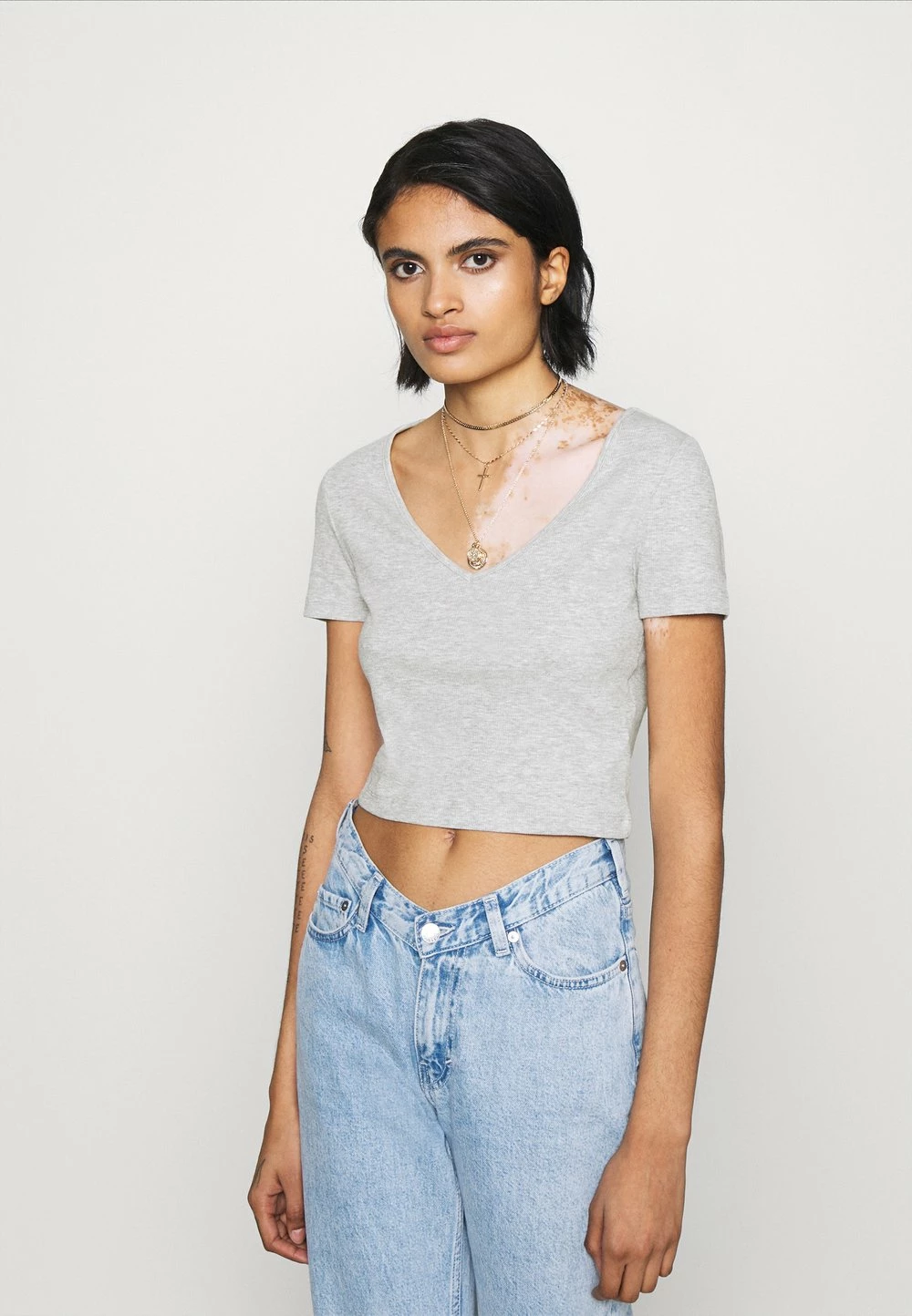 Excellente qualité Even&Odd 3 PACK - T-shirt basique t-shirts et tops col en v profond femme 4 Excellente qualité Even&Odd 3 PACK - T-shirt basique t-shirts et tops col en v profond femme – Image 2