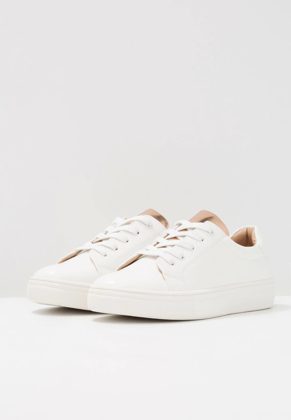 Even&Odd excellente qualité Baskets basses sneakers rond femme 7 Even&Odd excellente qualité Baskets basses sneakers rond femme – Image 5