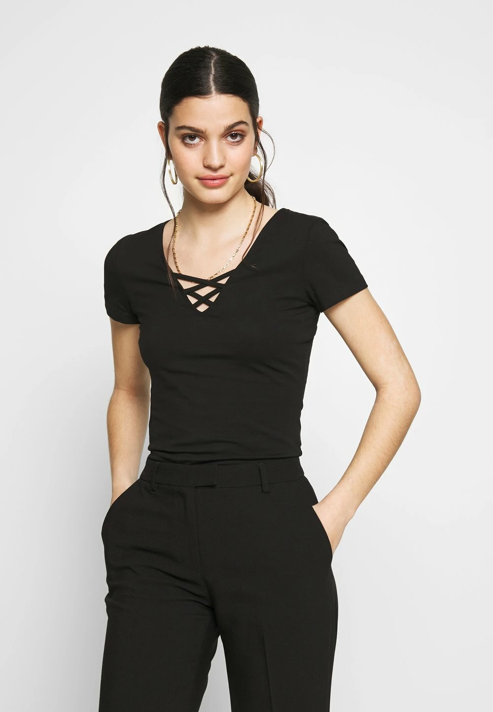 Even&Odd Soldes En Ligne T-shirt imprimé t-shirts et tops col en v profond femme 3 Even&Odd Soldes En Ligne T-shirt imprimé t-shirts et tops col en v profond femme