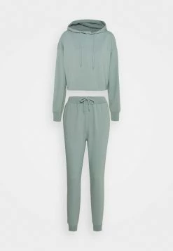 Even&Odd Prix Usine SET CROPPED HOODIE WITH JOGGER - Sweat à capuche pulls et gilets normale femme 22 Even&Odd Prix Usine SET CROPPED HOODIE WITH JOGGER - Sweat à capuche pulls et gilets normale femme -Even&Odd Soldes 2022 fd45878deeca462ab0956a4675e10894 1