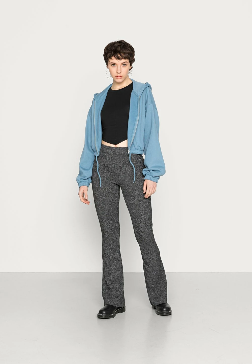 Even&Odd CROPPED LONG SLEEVE WITH POINTY HEM - T-shirt à manches longues excellente qualité t-shirts et tops col rond femme 4 Even&Odd CROPPED LONG SLEEVE WITH POINTY HEM - T-shirt à manches longues excellente qualité t-shirts et tops col rond femme – Image 2